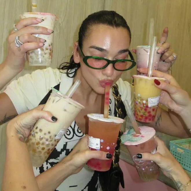 薅羊毛”白住10多家酒店 上海警方出手！PG麻将胡了试玩女子来沪旅游1个月竟靠“(图22)